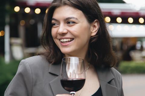 Warum und wie Wein im Glas schwenken